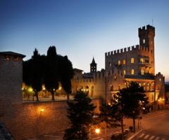 Location di matrimonio a Tavoleto (Pesaro Urbino)