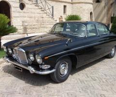 Noleggio auto d'epoca - Jaguar 420G MK10