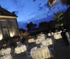 Tavoli luminosi per il ricevimento di nozze