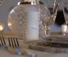 Segnaposto elegante con cuore trasforato