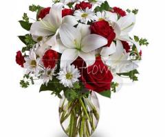 Bouquet lilium e rose rosse