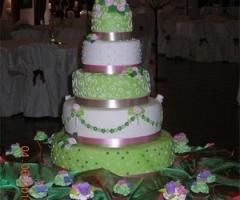 Torta nuziale in rosa e verde