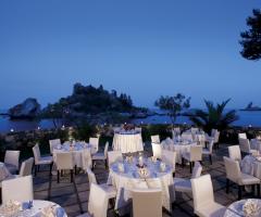 Banchetto in Terrazza Isola Bella con l'Isola sullo sfondo