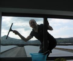 LA VIS di Simona Trentini - Pulizia vetri