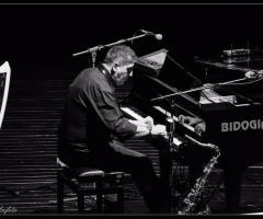 Mauro Capacchione Live Music e Dj Set - Per ascoltare il suono del Pianoforte a coda....