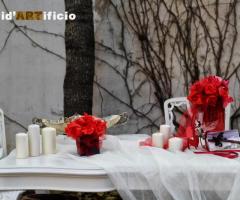 Fiori d'Artificio - Centrotavola con fiori rossi per le nozze