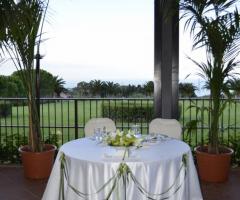 Mise en place tavolo esterno