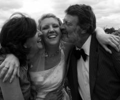 Foto della sposa con i genitori