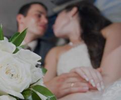 Car and Travel - Gli sposi in auto