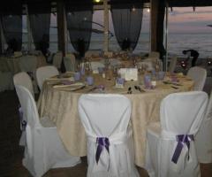 Tavoli per le nozze vista mare