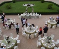 Ricevimento di nozze in giardino