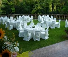 Ricevimento di matrimonio in giardino