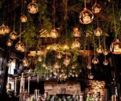 Laura Eventi - L'allestimento per il ricevimento di nozze all'esterno