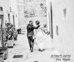 Istanti Fotografia - Per le stradine del paese