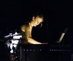 Spettacoli emozionanti di sabbia animata - l'artista gloria in azione