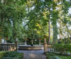 Villa Revedin - Fontana nel parco