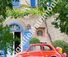 Foto della macchina degli sposi