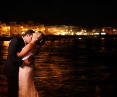 Salvo Annarolo Fotografia - Romantici sposi sul molo