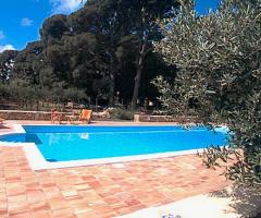 La piscina dell'Agriturismo Duca di Castelmonte