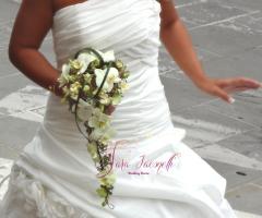 Bouquet Goccia su struttura - Sara Iaconelli Wedding Florist