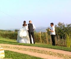 Gli sposi presso la location di nozze