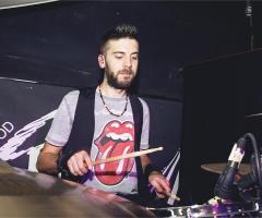 Ellemono Band - Luca giuliano alle percussioni