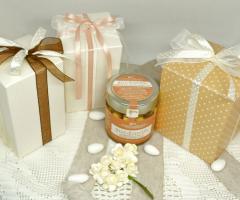 rossozafferano - Bomboniere e segna posto per il matrimonio ad Asti