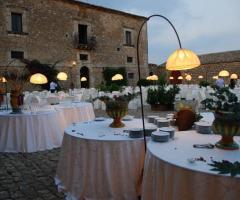 Ricevimento di nozze all'aperto, Masseria Mandrascate a Valguarnera (Enna)
