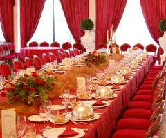 Tavolata rosso passione per le nozze - Astoria Palace Ricevimenti