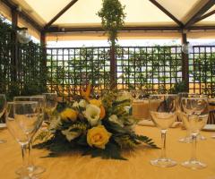 Allestimento del matrimonio in veranda