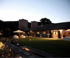 Allestimento per il ricevimento di nozze serale