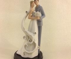 Nobilita di Aggio Silvia - Cake Topper con Sposi Eleganti