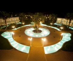 Vista panoramica della piscina della location