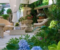 Grotta del Conte - Zona relax della location di nozze