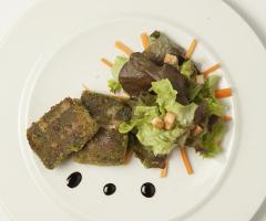 Trancetto di mupa in crosta di pane aromatizzato alle erbe