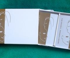 Retro e scatola in oro