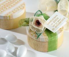 Chico Mendes Onlus - Scatolina in legno decorata a mano dall'Indonesia