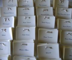 Segnaposto per i tavoli del ricevimento di nozze