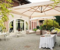 Ricevimento di nozze in giardino