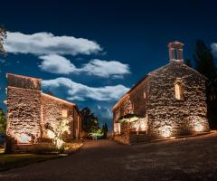 Nikis Resort di sera