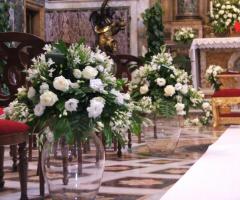 Allestimento floreale chiesa