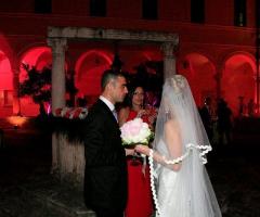 Illuminazione esterno per il ricevimento di matrimonio