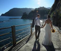 Foto degli sposi alle Cinque Terre