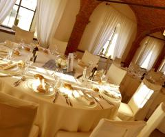 Tenimento al Castello - Allestimento sala per matrimoni