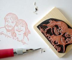 Pearls to Pigeons - Timbro fatto a mano a Poggio Picenze