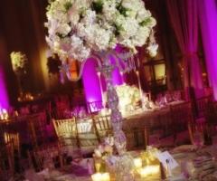 Alzata di fiori per i tavoli delle nozze