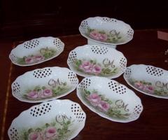 Piatti decorati a mano per gli sposi