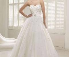 Daniela Cocco Haute Couture - Abito da sposa con scollo a cuore e corpetto decorato