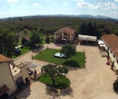 La piazzetta de
il Borgo degli Abeti