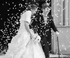 Magda Moiola Fotografa - L'uscita degli sposi dalla chiesa